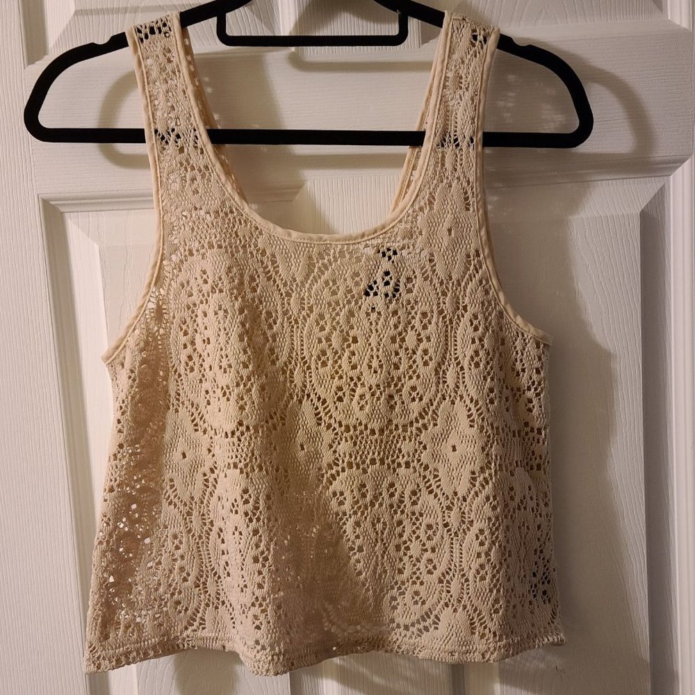 Crochet tank top with bow detail